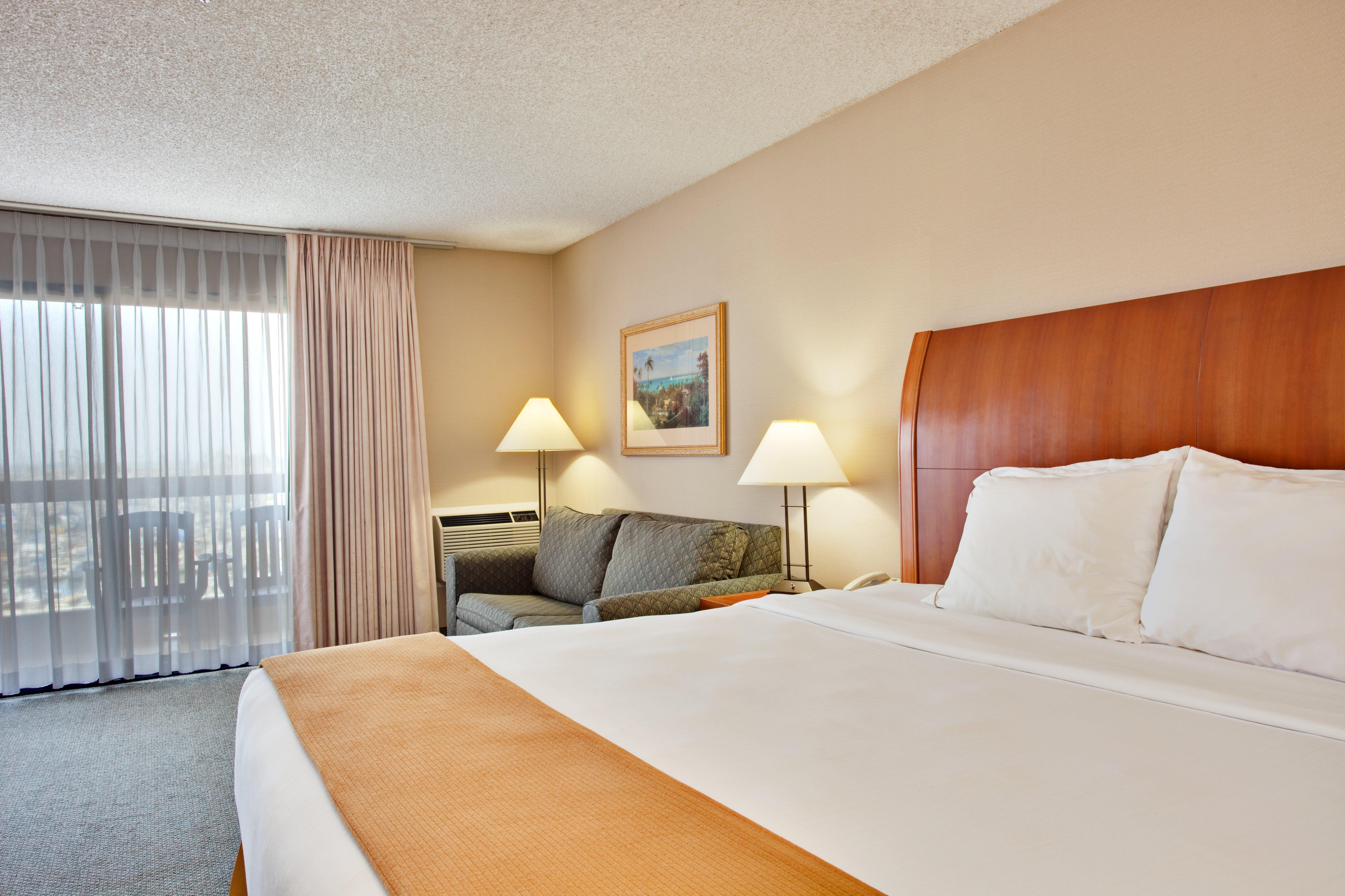 Holiday Inn Express Hotel & Suites Ventura Harbor By Ihg Bagian luar foto