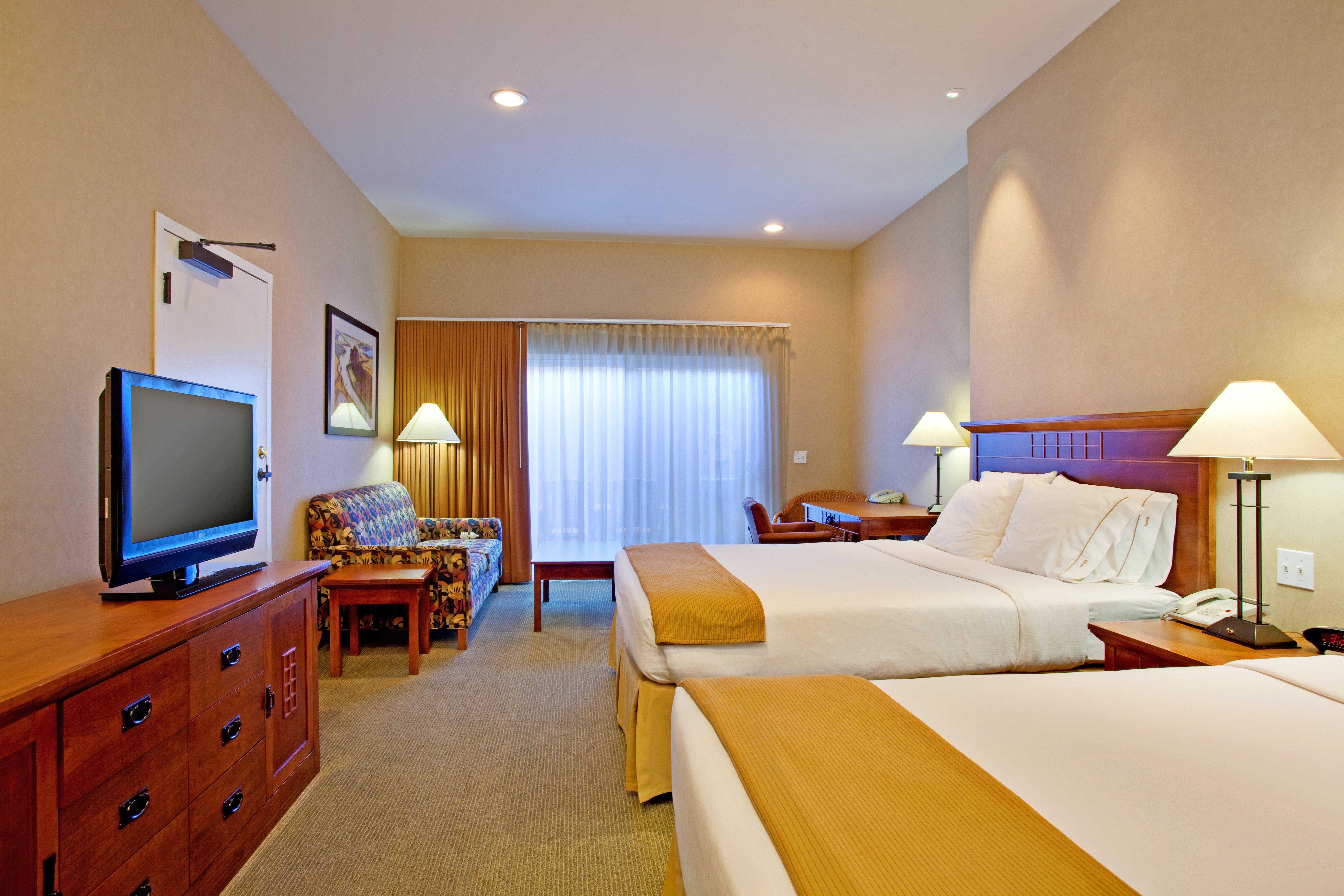 Holiday Inn Express Hotel & Suites Ventura Harbor By Ihg Bagian luar foto