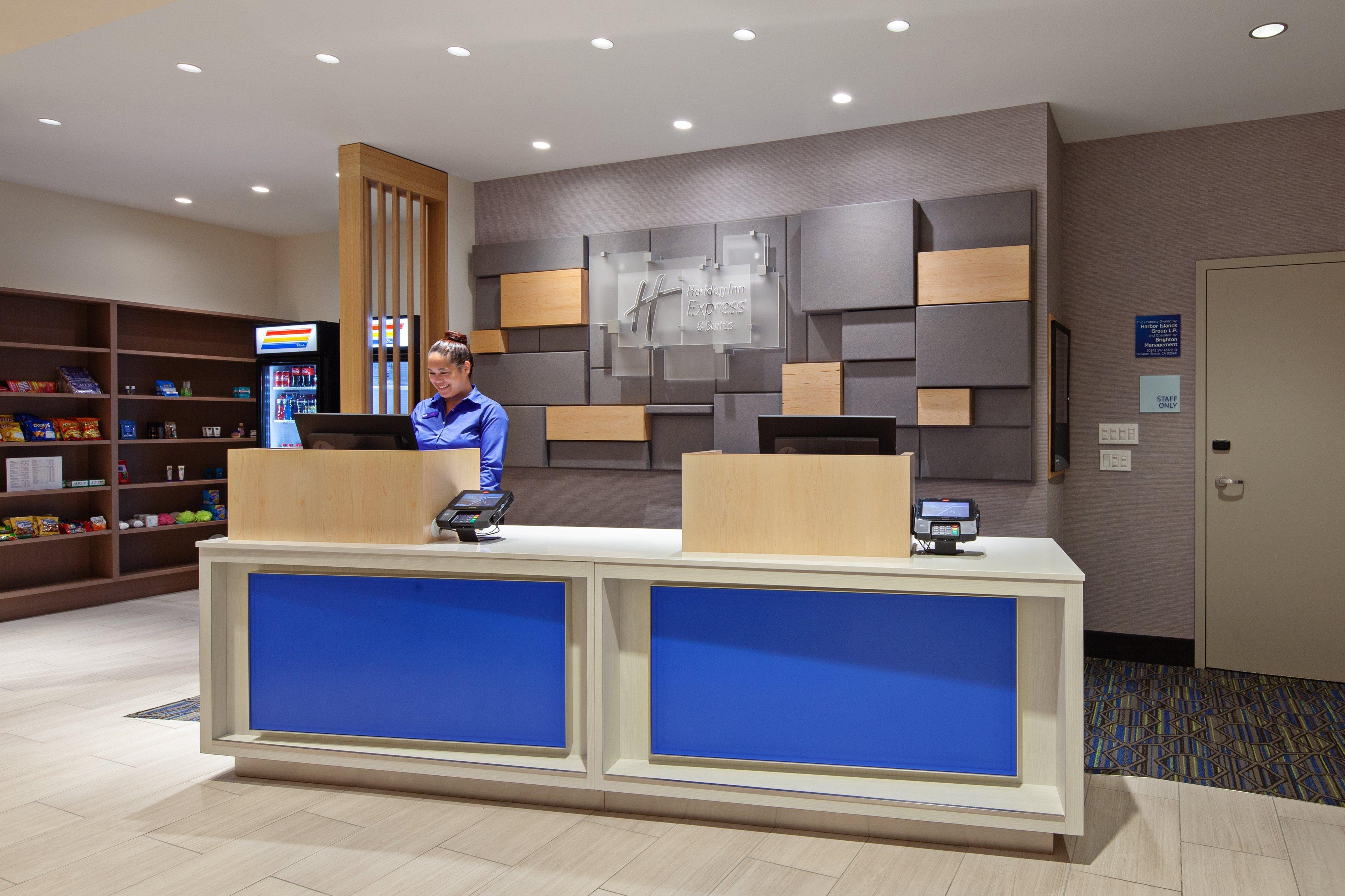 Holiday Inn Express Hotel & Suites Ventura Harbor By Ihg Bagian luar foto