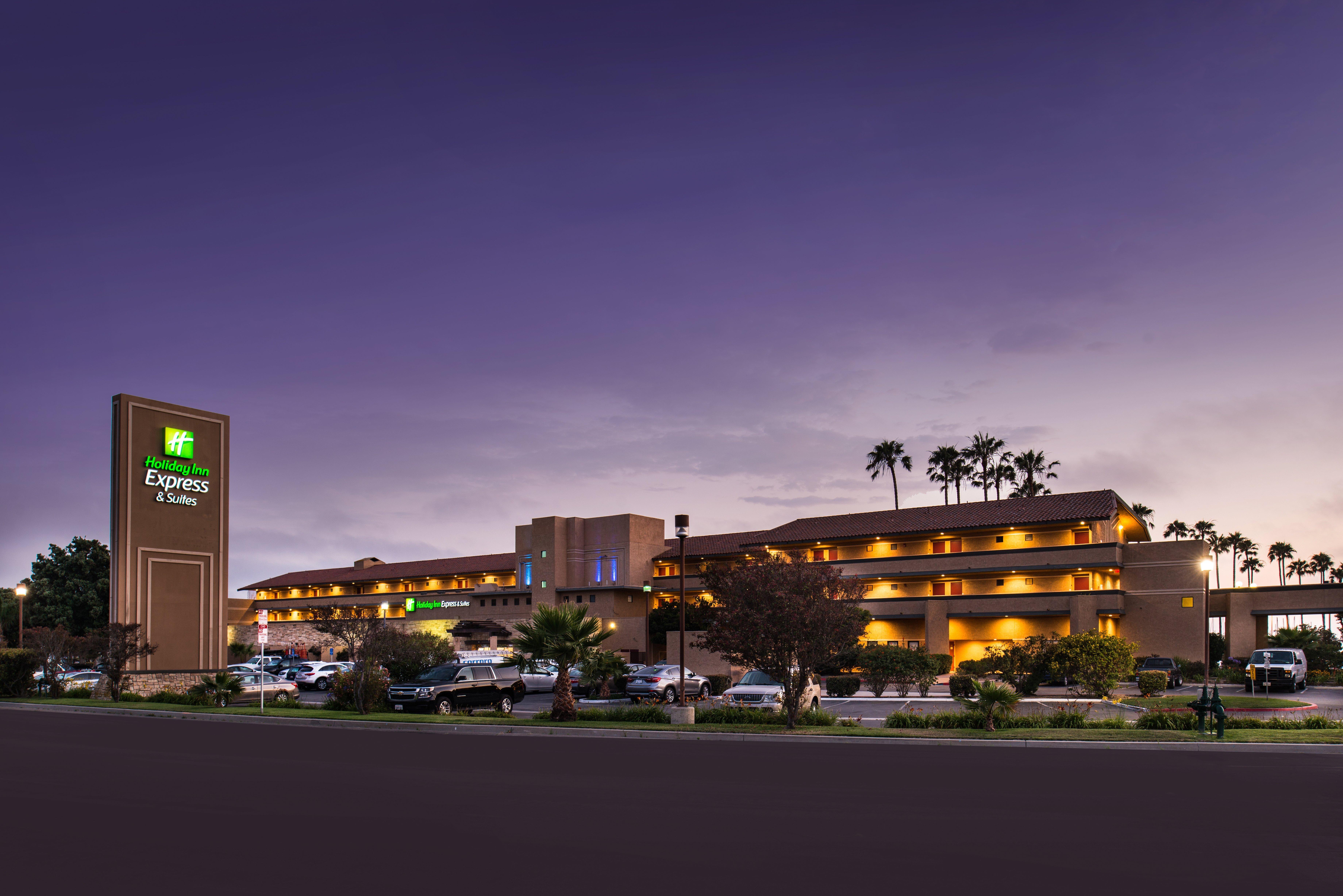Holiday Inn Express Hotel & Suites Ventura Harbor By Ihg Bagian luar foto