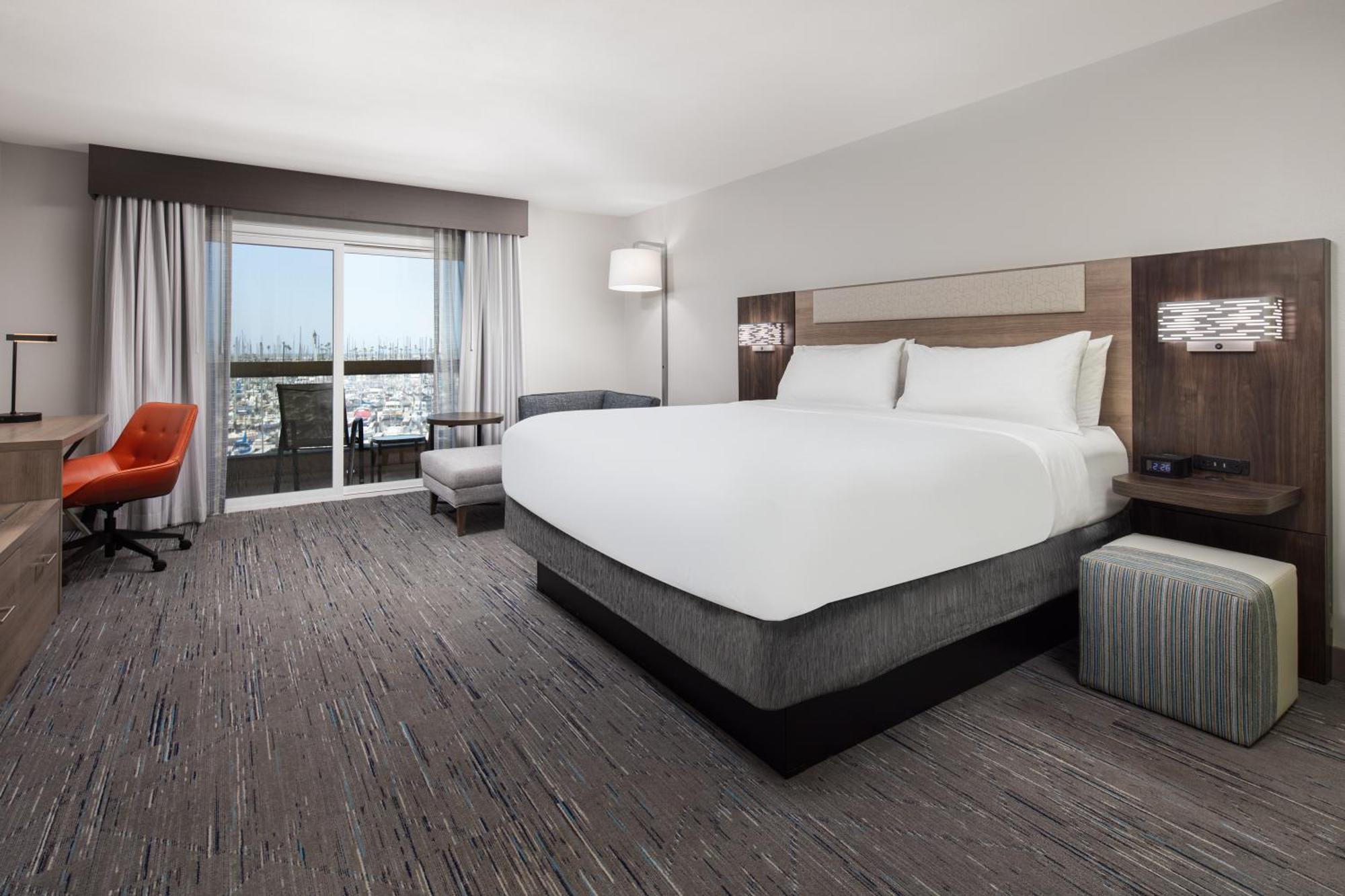 Holiday Inn Express Hotel & Suites Ventura Harbor By Ihg Bagian luar foto
