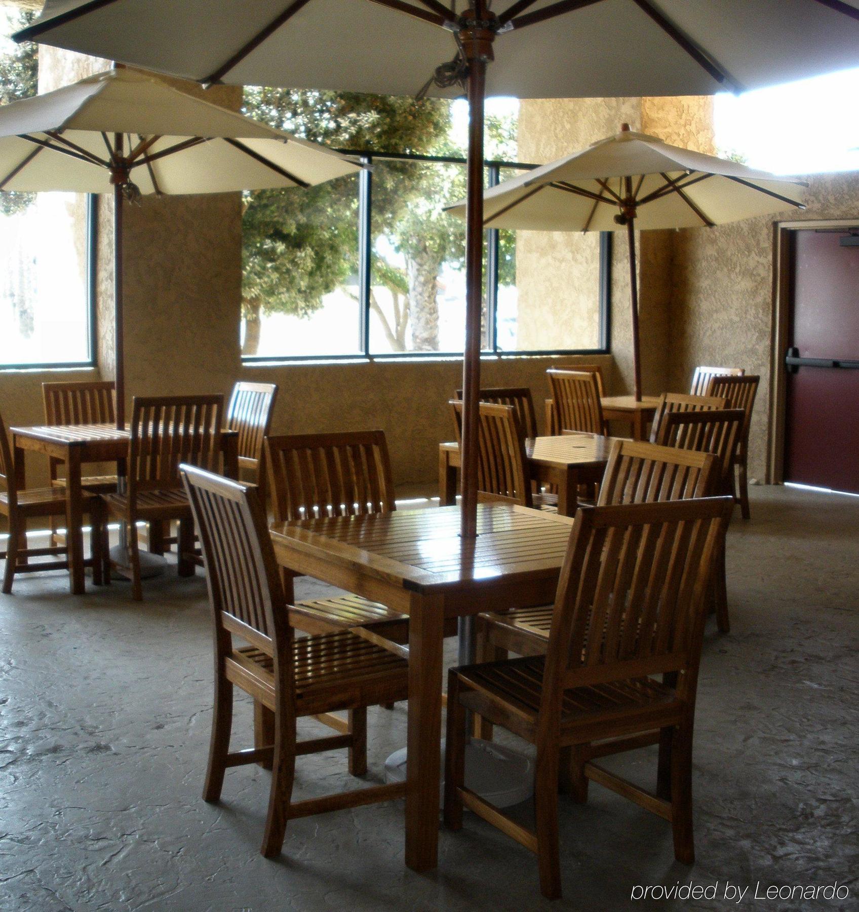 Holiday Inn Express Hotel & Suites Ventura Harbor By Ihg Bagian luar foto