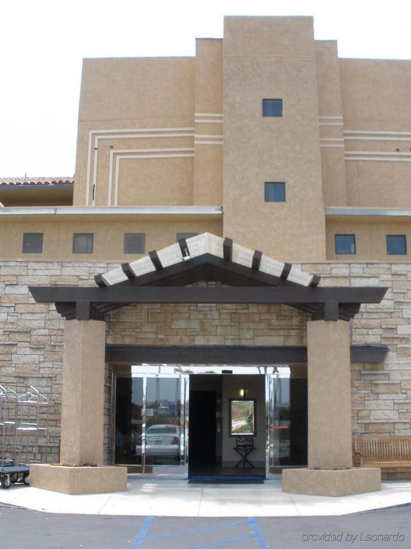 Holiday Inn Express Hotel & Suites Ventura Harbor By Ihg Bagian luar foto