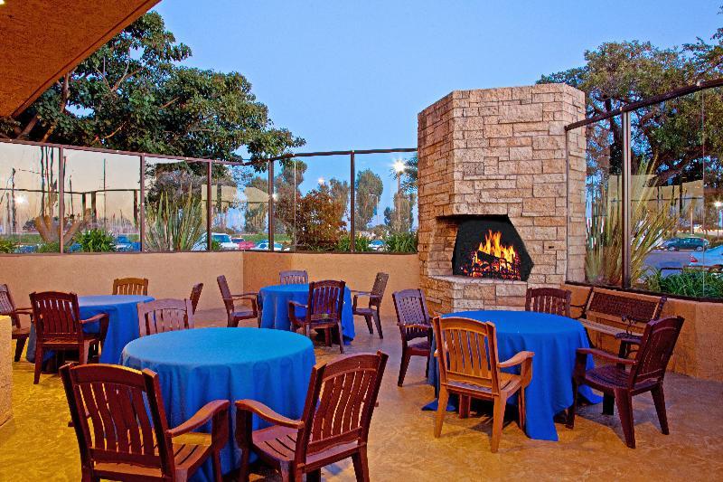 Holiday Inn Express Hotel & Suites Ventura Harbor By Ihg Bagian luar foto